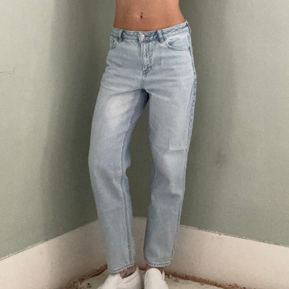 American Eagle Mom Jeans Light Wash Size 8 Baggy Boyfriend Back To School 90s
